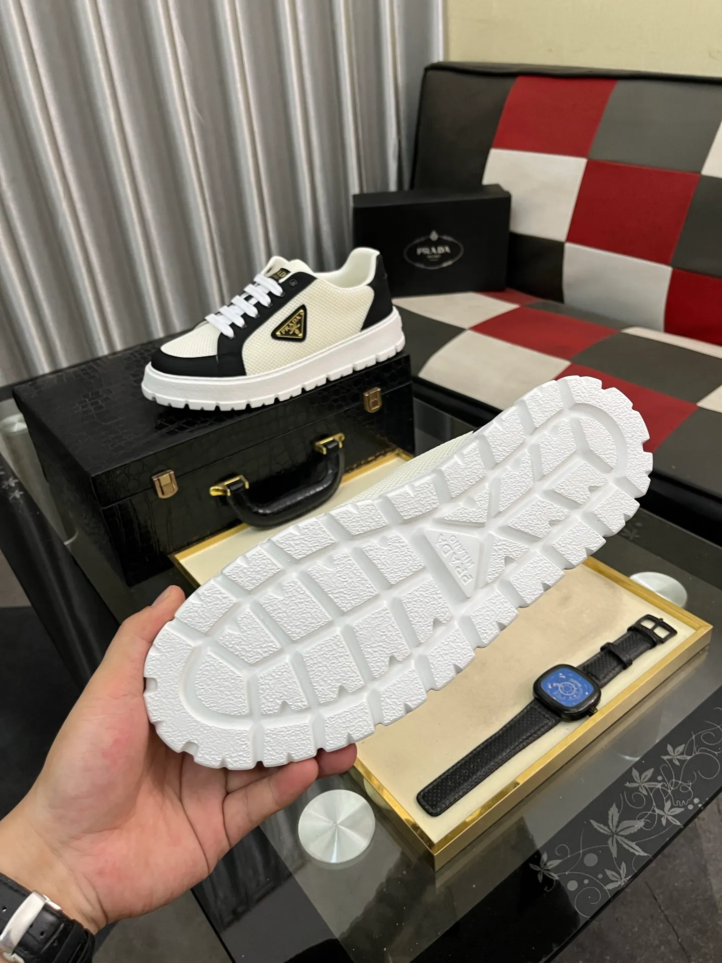 Men's Men's Shoes💰440⌚️⌚️《PRADA*》The latest and most popular casual shoes, top brand [seduce] luxury~purchasing agent, top~quality. [Strong] The upper is made of imported breathable special materials ➕ breathable feet (•) with fine workmanship. Original stylish and stylish soft rubber wear-resistant outsole, light and comfortable on the foot, size: 38-445️⃣colors available